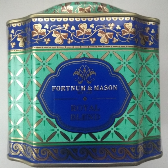 Fortnum & Mason Royal Blend Tea, Loose Leaf Decorative Caddy, 125g - Picture 2 of 7